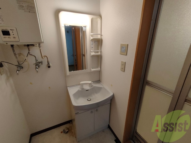 洗面設備　こちらに洗面台があります。朝の洗顔はこちらで。