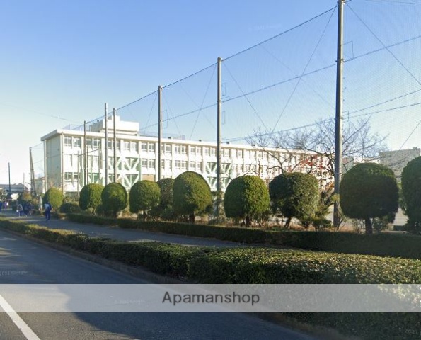 中学校　藤沢市立高浜中学校（中学校）まで840m