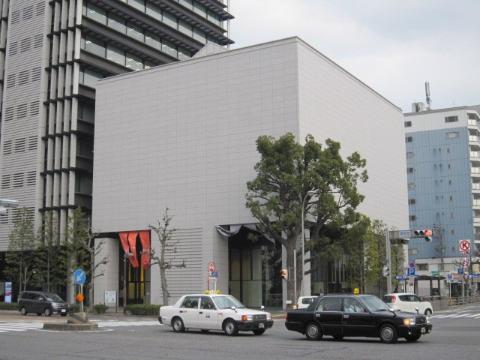 その他　ヤマザキマザック美術館（その他）まで474m