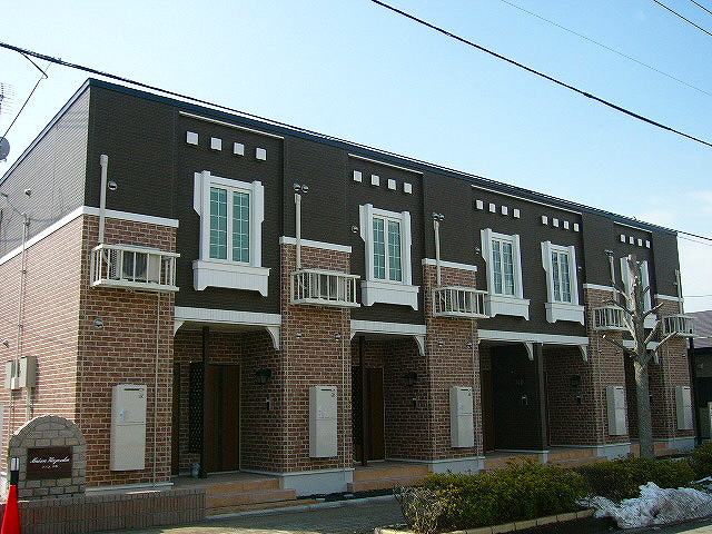 メゾン早坂の建物外観