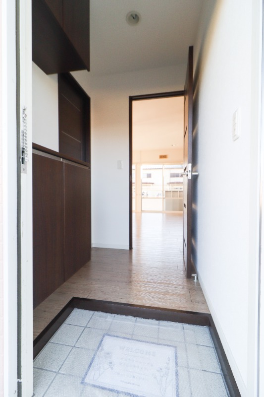 玄関　図面と現状に相違がある場合には現状を優先