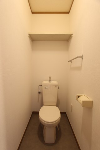 トイレ　参考写真です。現況優先。