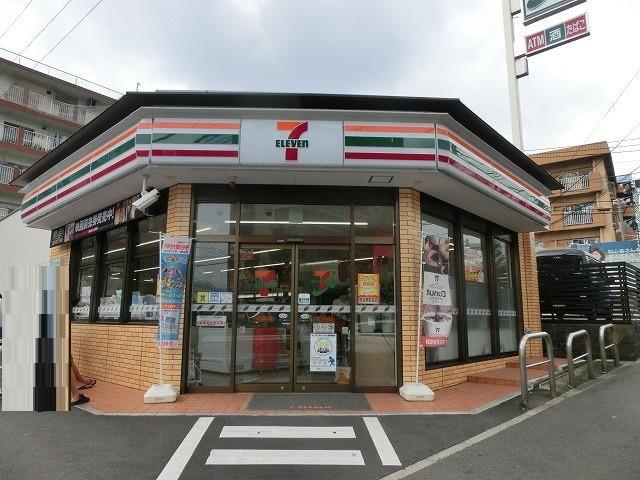 コンビニ　セブンイレブン小倉工業高校前店（コンビニ）まで520m