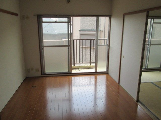 居室・リビング　別室参照