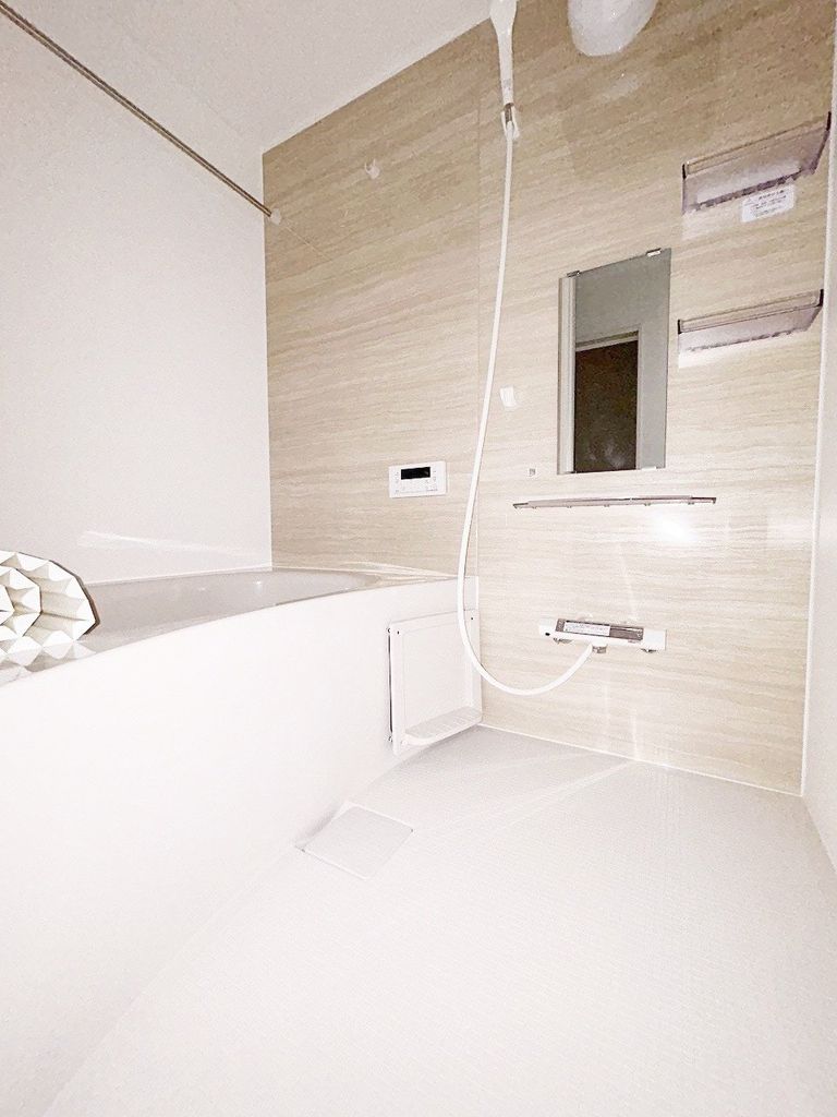 バス・シャワールーム　バスルーム