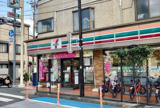 コンビニ　セブンイレブン 西大井店（コンビニ）まで693m