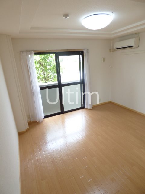 居室・リビング　※同タイプの他のお部屋です