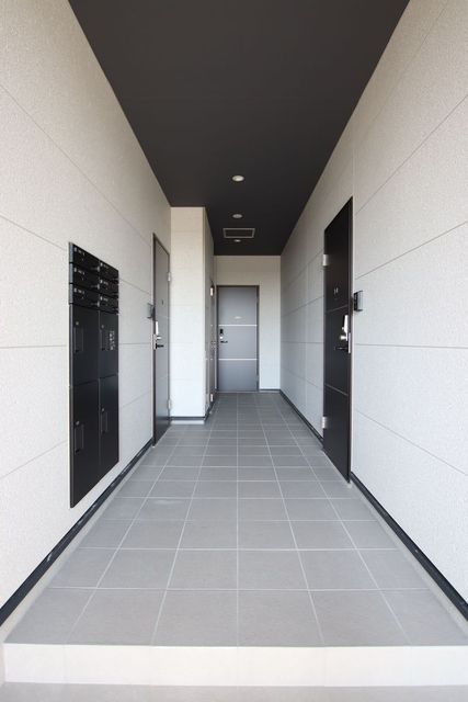 エントランス　郵便ボックス＆宅配ボックス有り