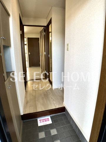 玄関　明るい玄関です同型タイプ