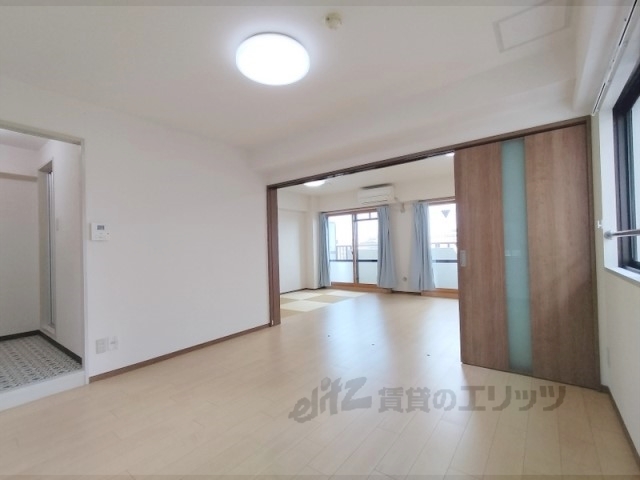 居室・リビング　リビング