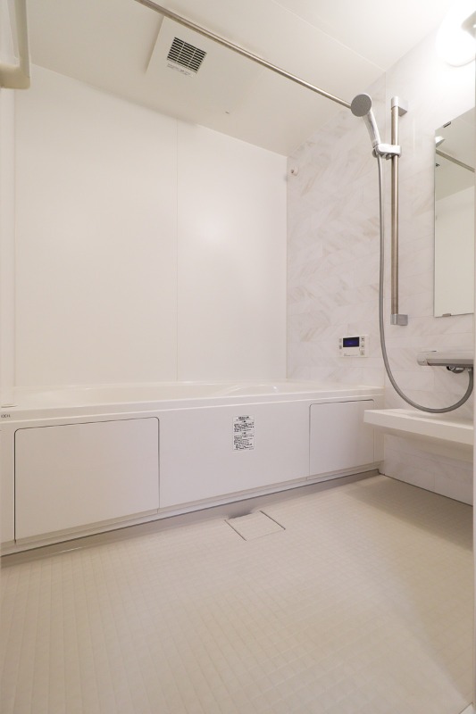 バス・シャワールーム　図面と現状に相違がある場合には現状を優先