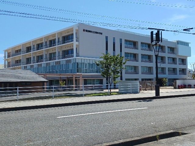 中学校　御前崎市立浜岡中学校（中学校）まで500m