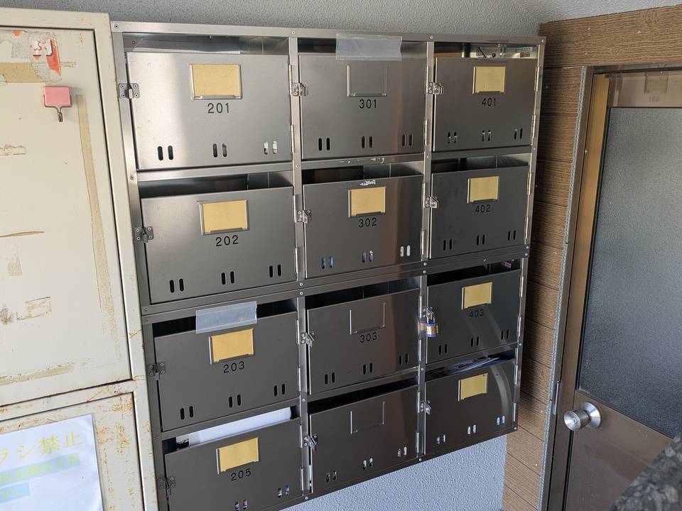 エントランス　メールBOX