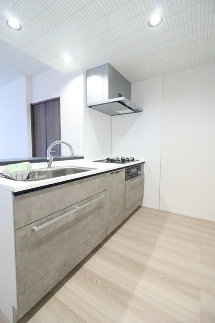 キッチン　※３０６号室モデルルームの写真です