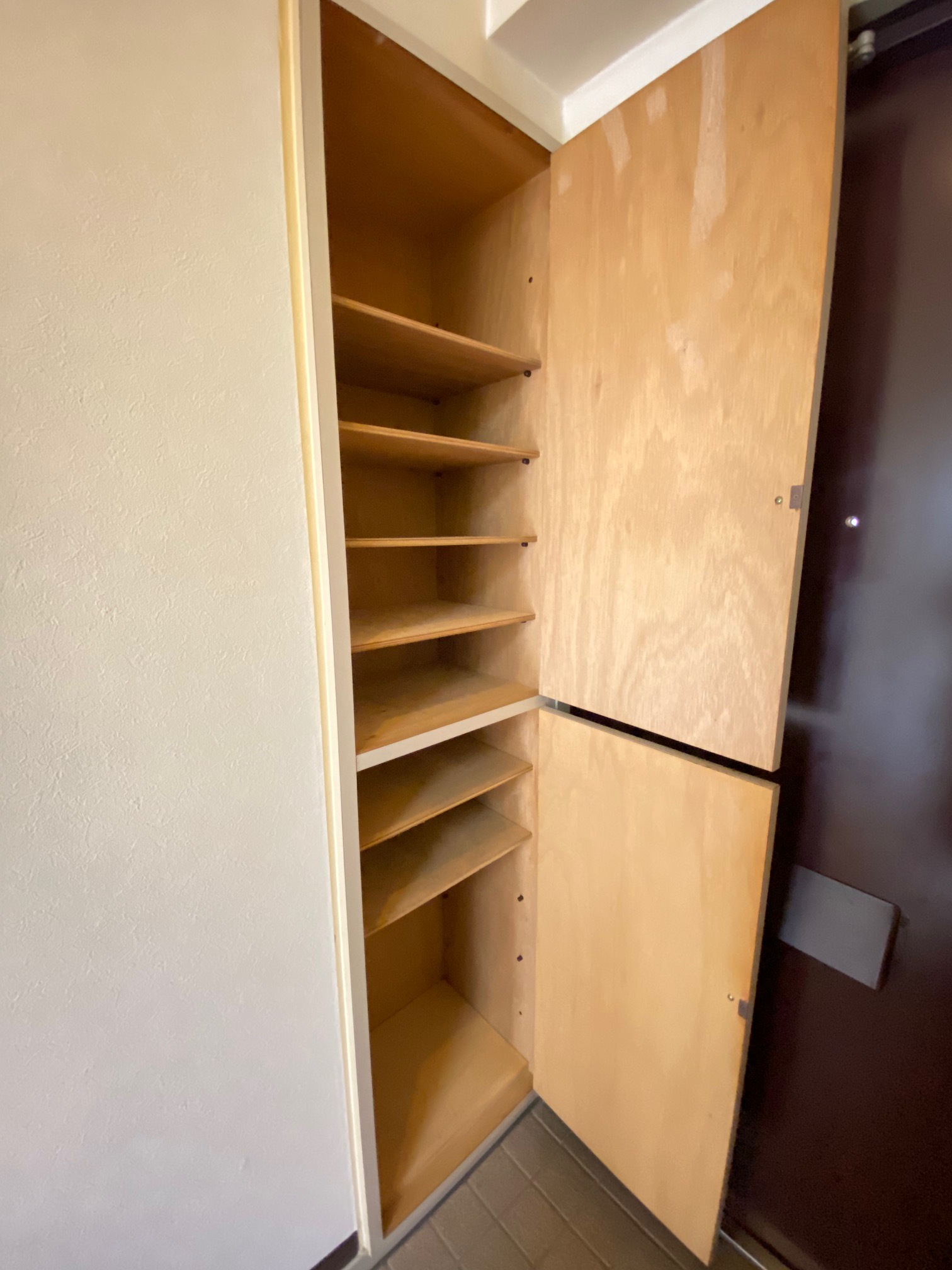 玄関　シューズボックス