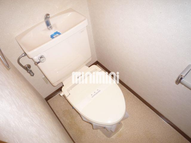 トイレ　ウォームレット付き