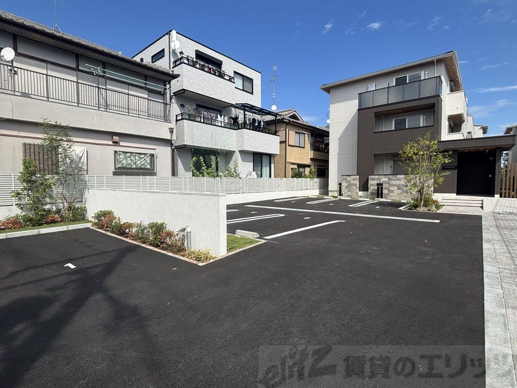 駐車場　駐車場