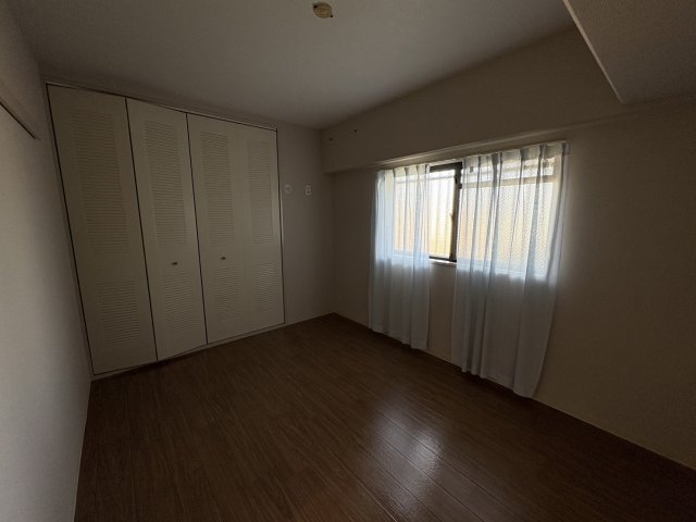 その他部屋・スペース　落ち着いて過ごせるお部屋なので、寝室にいかがでしょうか