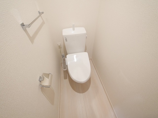 トイレ　清潔感のあるトイレです