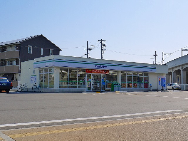 コンビニ　ファミリーマート 奈良大森町店（コンビニ）まで80m