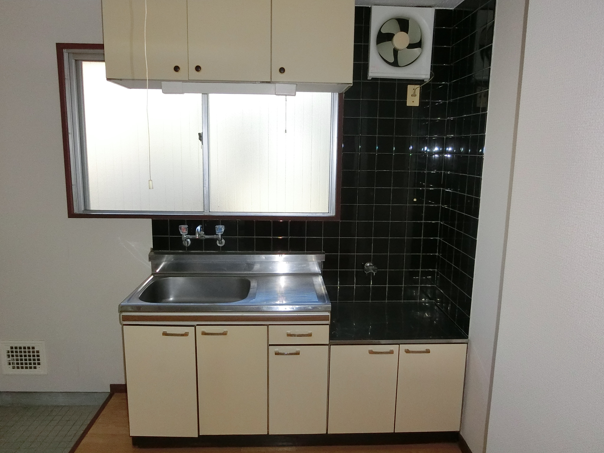 キッチン　他のお部屋の写真の為、現況を優先させて頂きます。