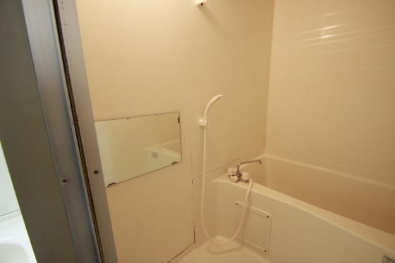 バス・シャワールーム　※別部屋の写真です