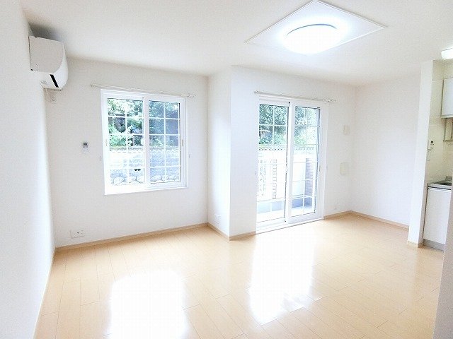 居室・リビング　居間です