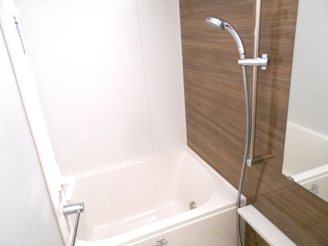 バス・シャワールーム　浴室