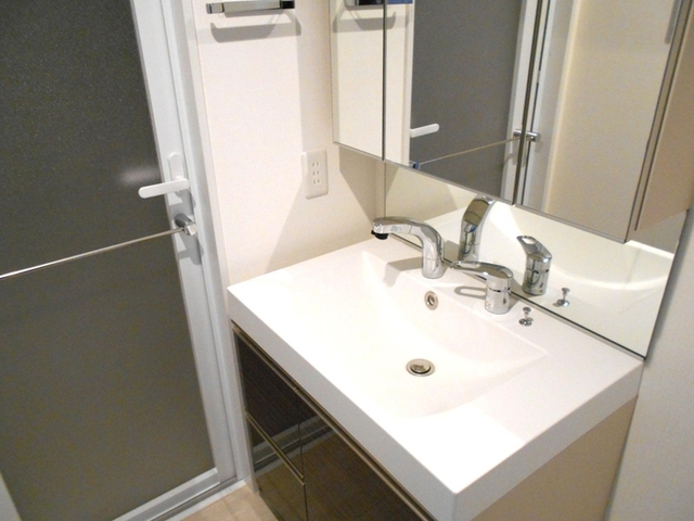 洗面設備　洗髪洗面化粧台
