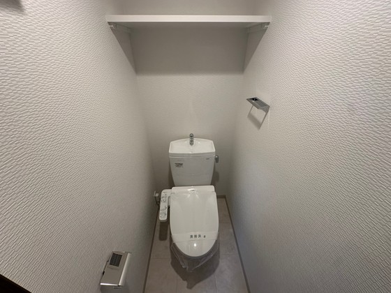 トイレ　※他号室の参考写真です。