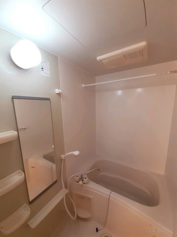 バス・シャワールーム　図面と現状に相違がある場合には現状を優先