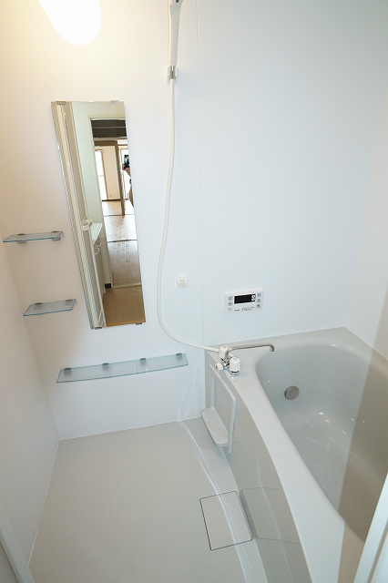 バス・シャワールーム　同タイプ