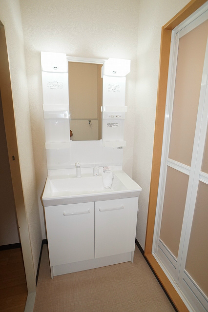 洗面設備　同タイプ