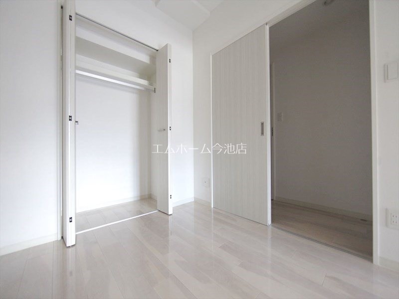 その他部屋・スペース　洋室4.19帖　収納充実しています