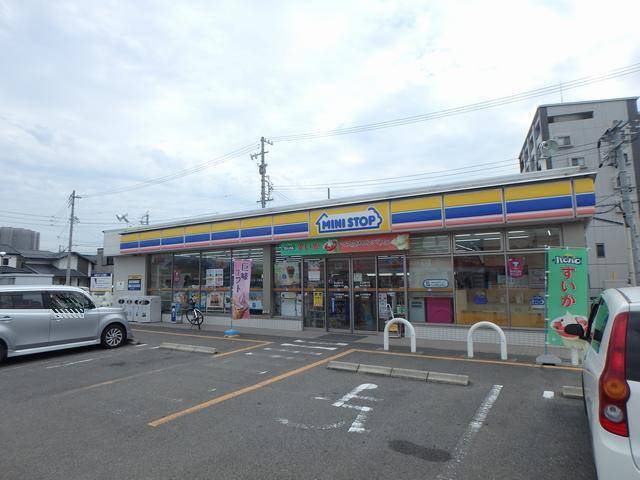 コンビニ　ミニストップ春日井勝川店（コンビニ）まで281m