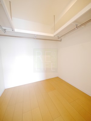 収納　フレンシア外苑西