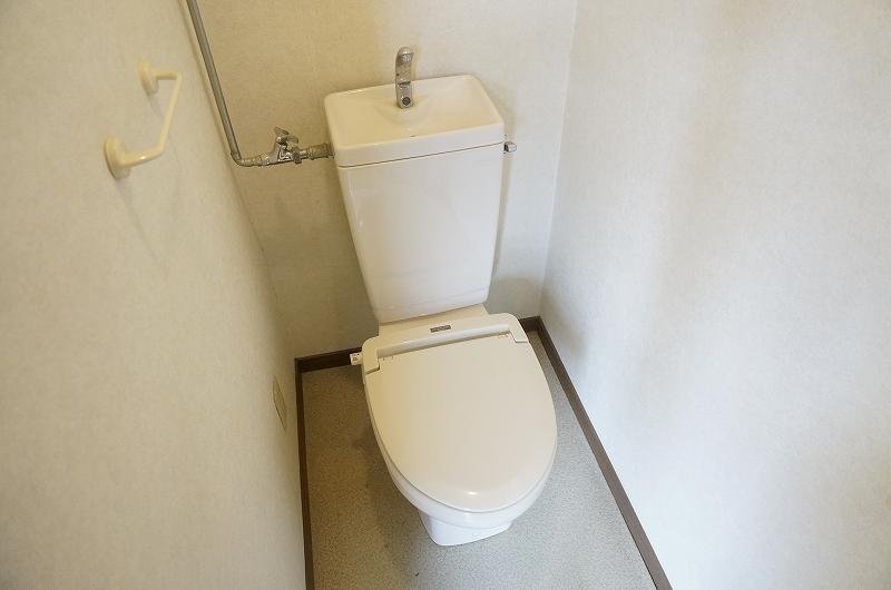 トイレ　トイレ