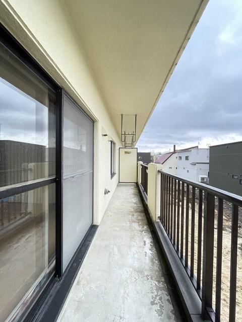 バルコニー　バルコニー