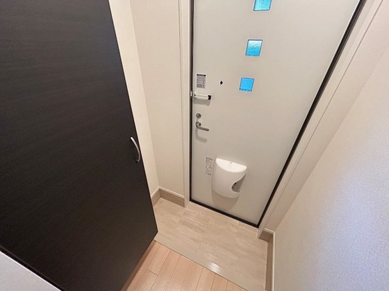 玄関　※別部屋の写真です