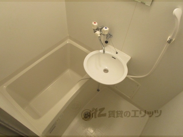 バス・シャワールーム　バス