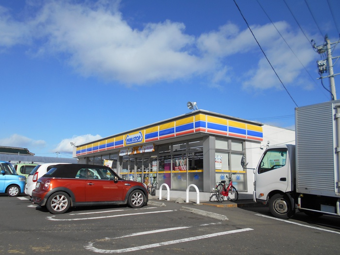 コンビニ　ミニストップ（コンビニ）まで350m