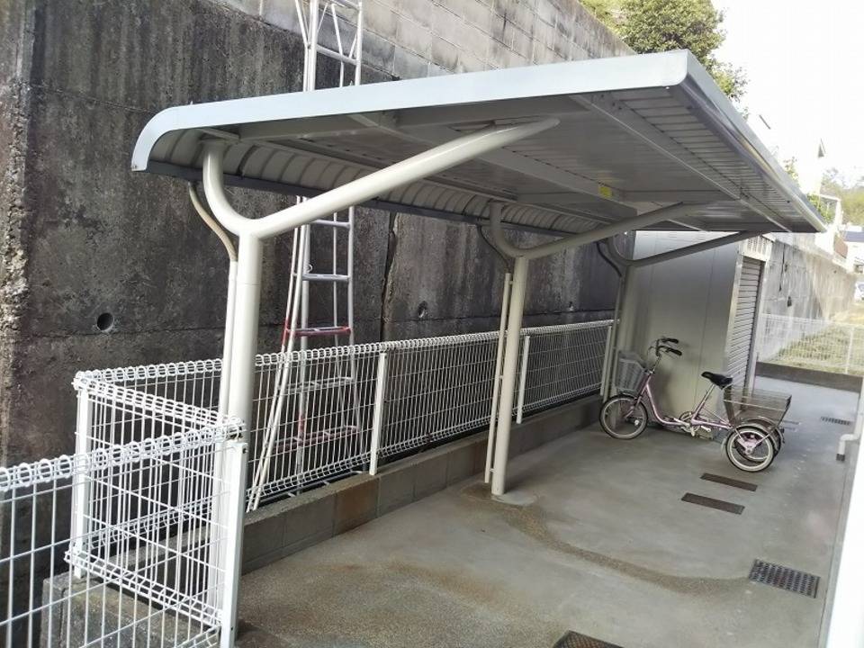 駐車場　駐輪場