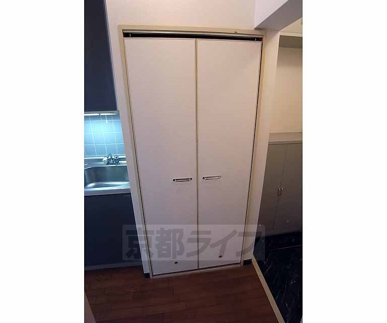 その他設備　室内の洗濯機置場です。