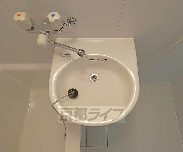 洗面設備　洗面所です