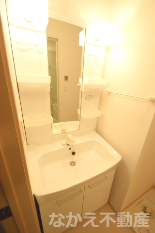 洗面設備　広い洗面スペース