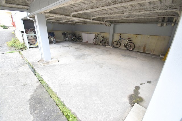 その他　草津市役所（その他）まで1213m