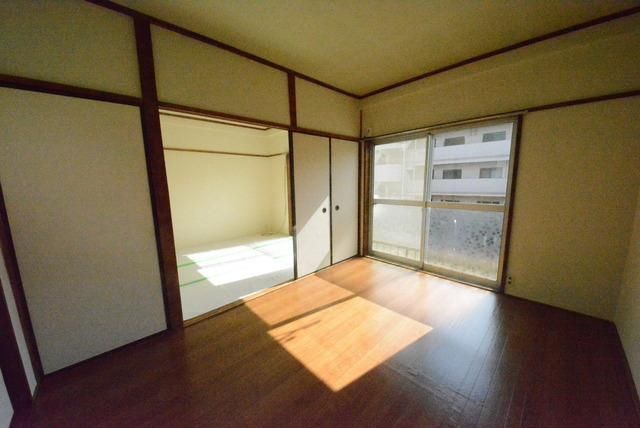 居室・リビング　洋室