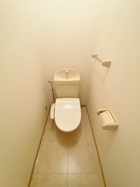 トイレ　★温水洗浄便座トイレ★