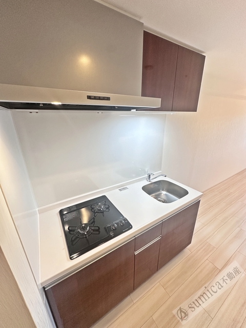 キッチン　ガス２口コンロ完備♪