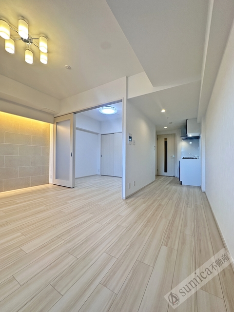 居室・リビング　ホワイトベースで明るい内装♪